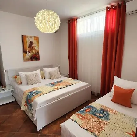 Apartment Ella Makarska