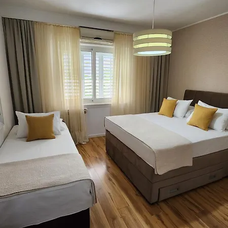 Apartment Ella Makarska