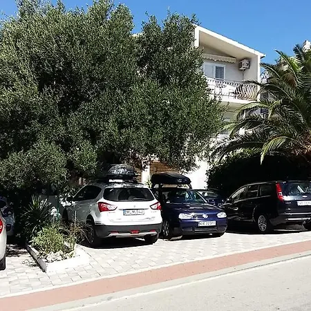 Ella Apartman Makarska